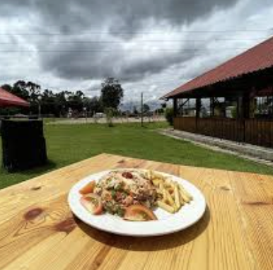 ¿Dónde salir a almorzar un domingo en Bogotá y sus alrededores?